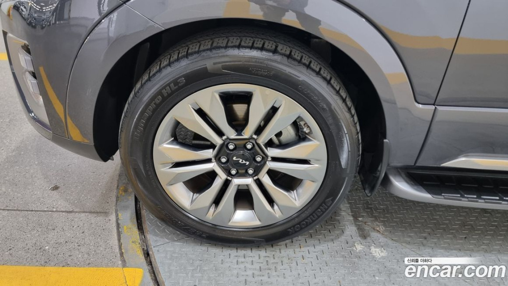 Kia Mohave Diesel 3.0 4WD 7-Seater, 2022