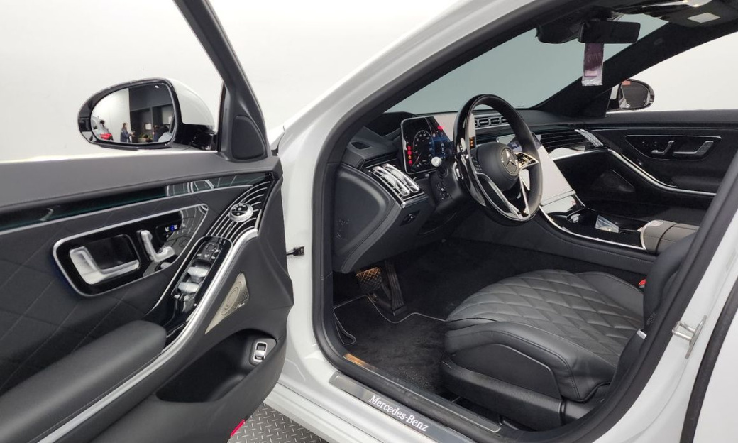 Mercedes-Benz S-Class S580L 4MATIC, 2024