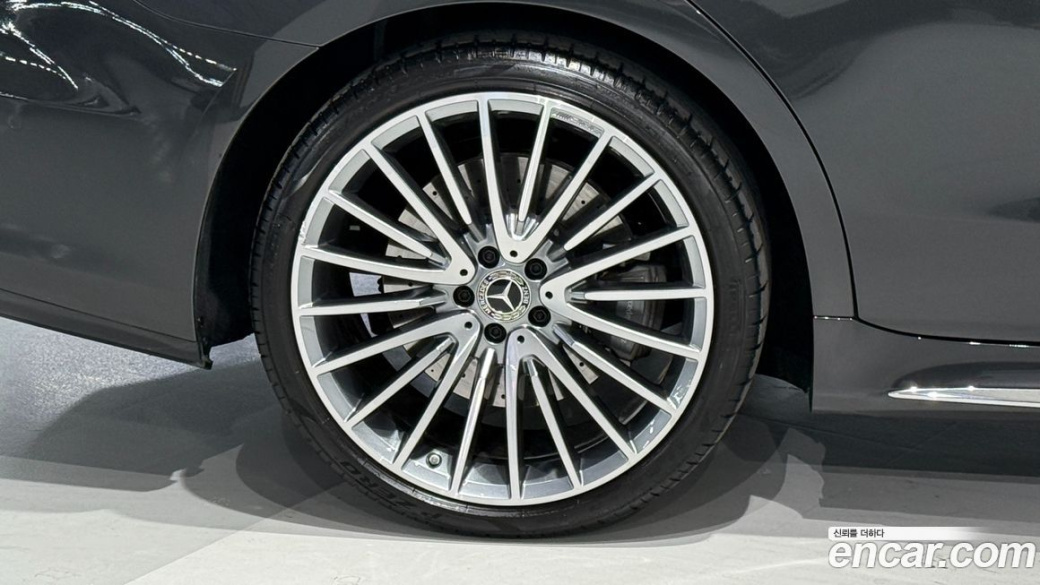 Mercedes-Benz S-Class S500L 4MATIC, 2025