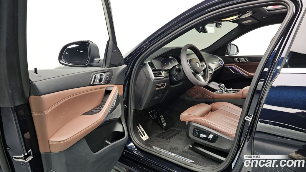 BMW X6 xDrive40i M Sport, 2022