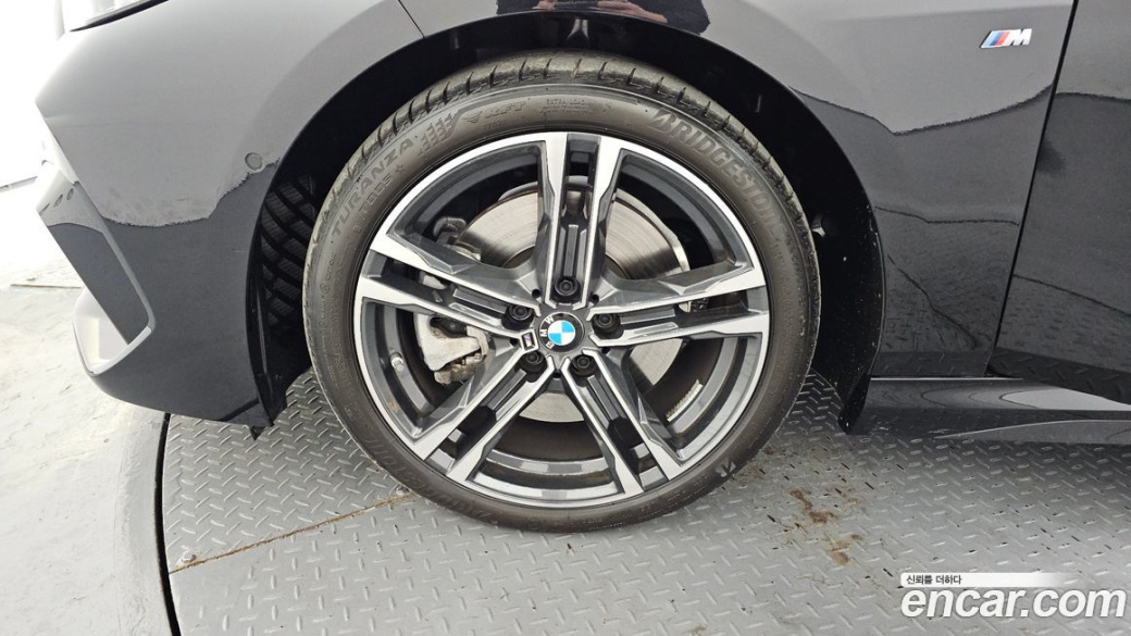 BMW 2-Series 220i M Sports, 2024