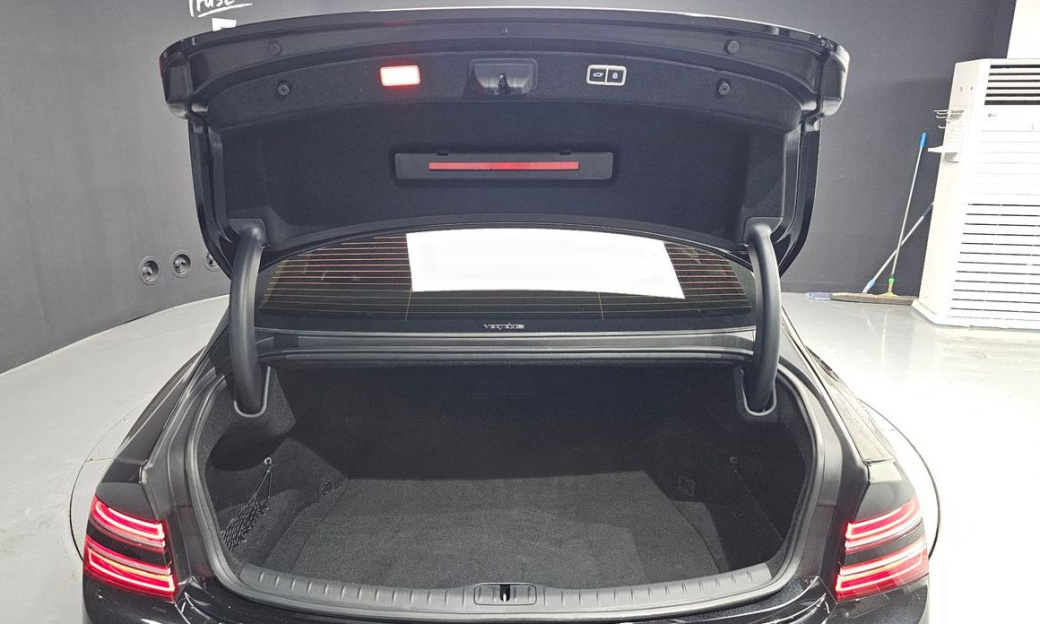 Genesis G80 Gasoline 2.5 Turbo AWD, 2025