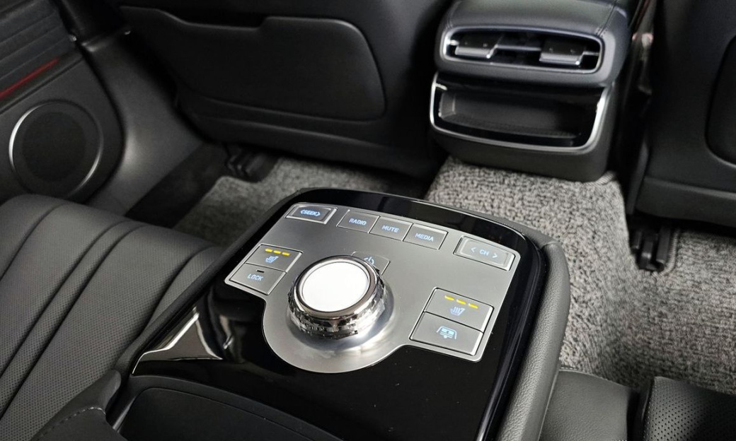 Genesis G80 Gasoline 2.5 Turbo 2WD, 2025