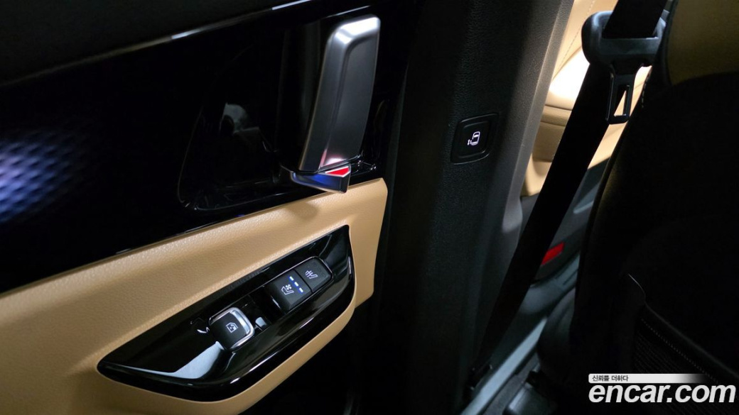 Kia Carnival 7-Seater Signature, 2022