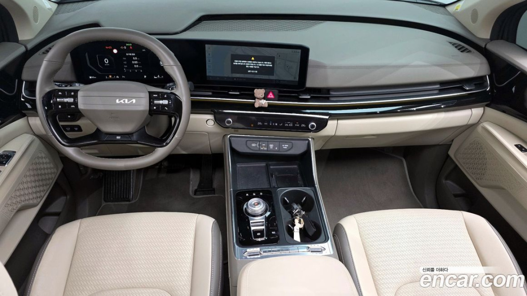 Kia Carnival 9-Seater Signature, 2025