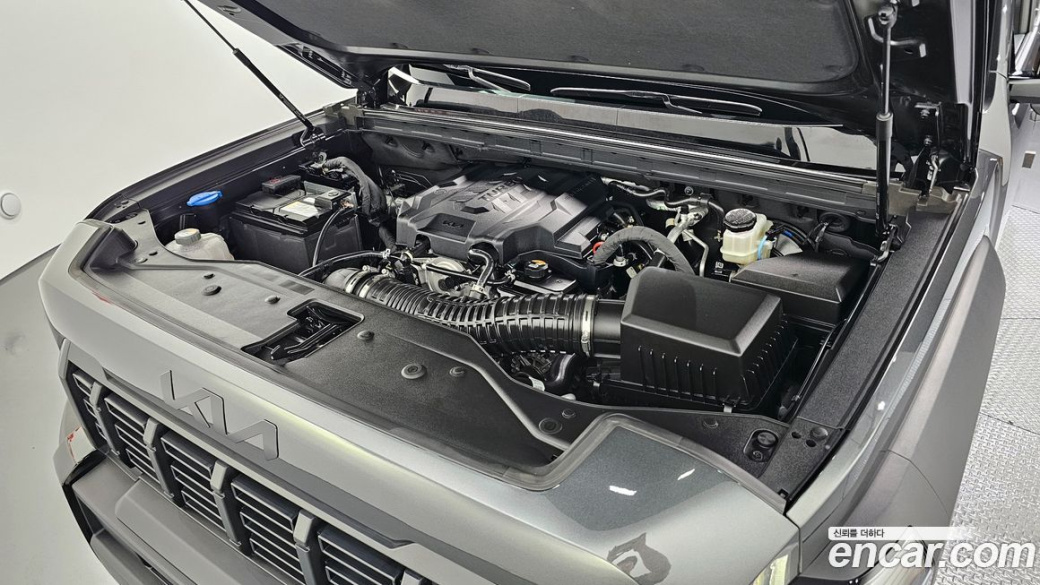 Kia Tasman 2.5T Gasoline 4WD, 2026