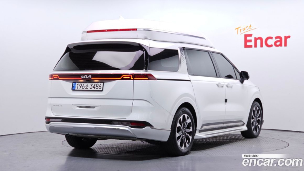 Kia Carnival 7-Seater Hi-Limousine, 2023