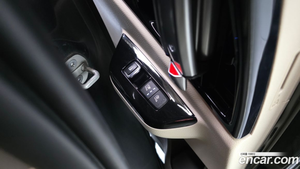 Kia Carnival 7-Seater Hi-Limousine, 2022