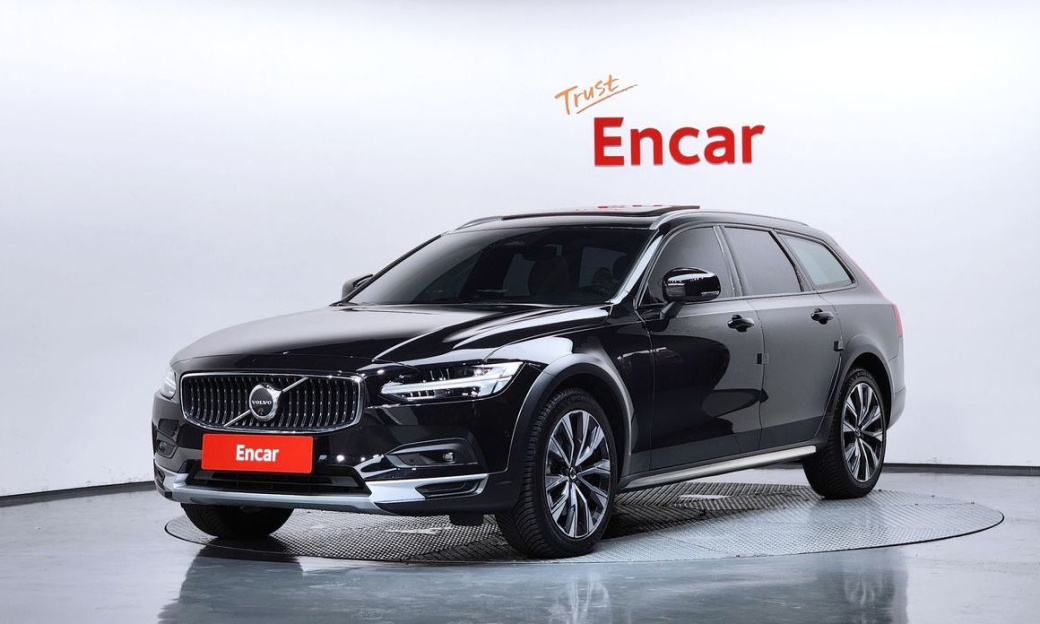 Volvo V90 B5 Ultimate AWD, 2024