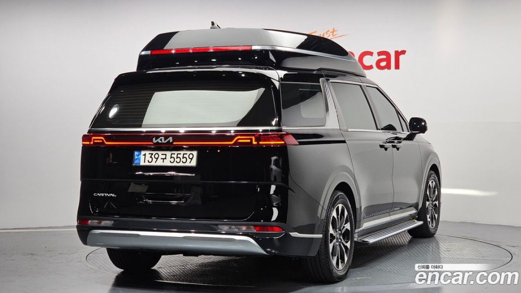 Kia Carnival 7-Seater Hi-Limousine, 2022