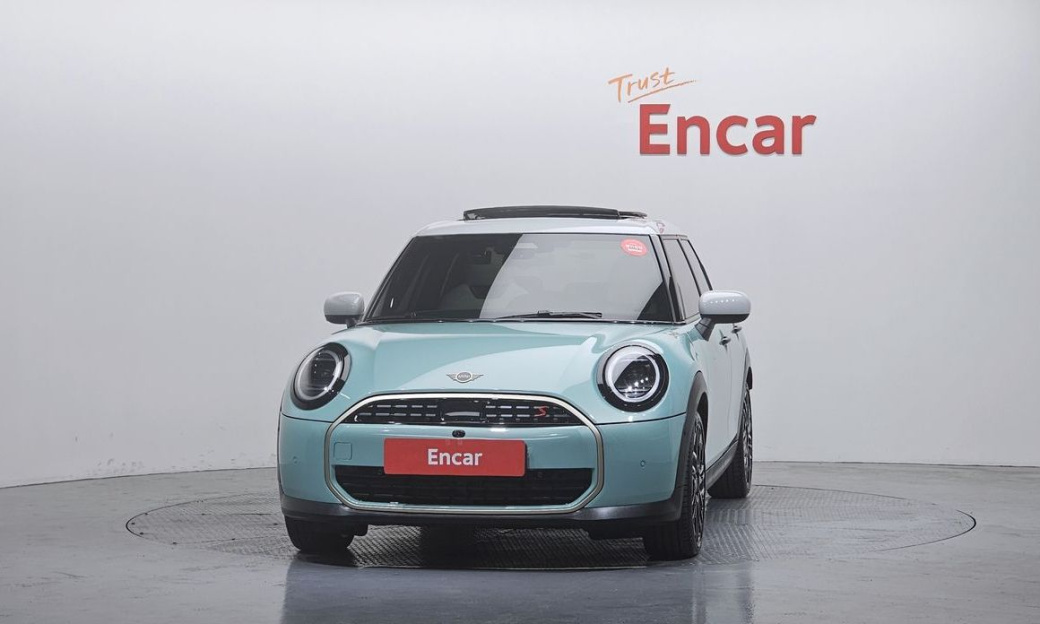 Mini Cooper 5 Door Favoured, 2025