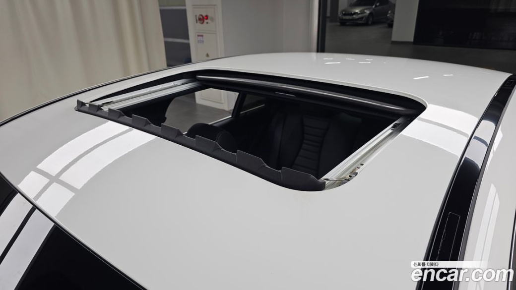 Mercedes-Benz E-Class E350 4MATIC Exclusive, 2023