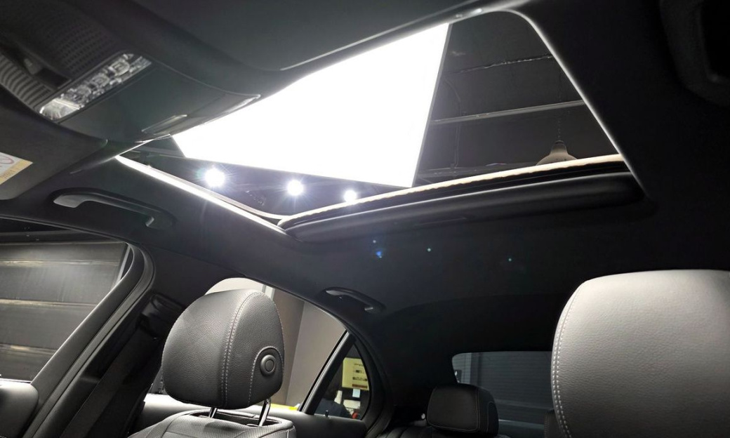 Mercedes-Benz E-Class E350 4MATIC Avantgarde, 2021