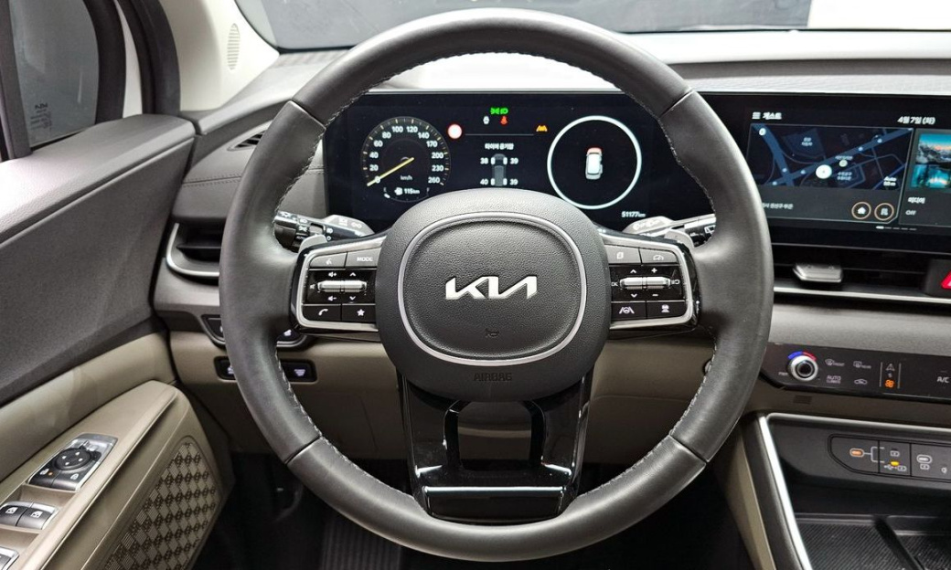 Kia Carnival 9-Seater Noblesse, 2025