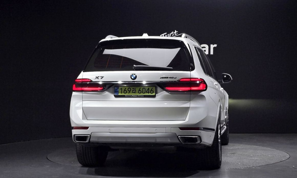 BMW X7 xDrive 40d Design Pure Excellence 7-Seater, 2025