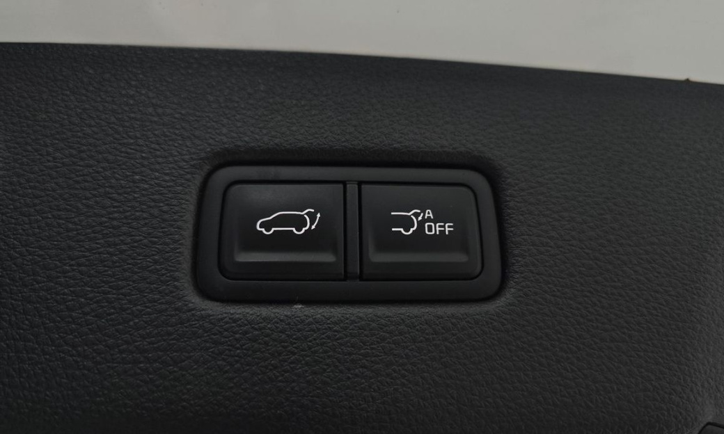 Kia Carnival 7-Seater Signature, 2022