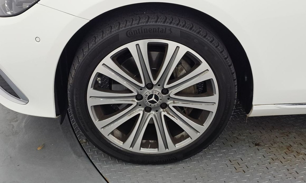 Mercedes-Benz E-Class E350 4MATIC Exclusive, 2023