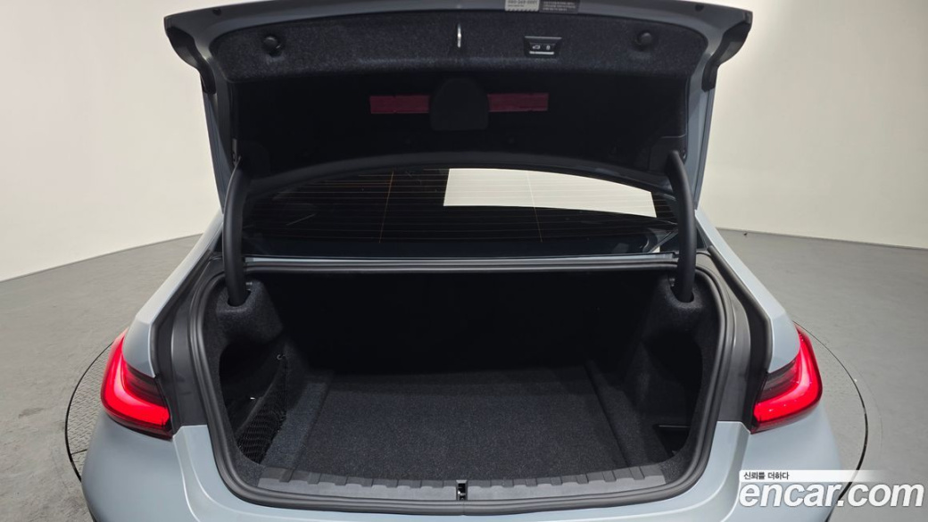 BMW 3-Series M340i, 2025