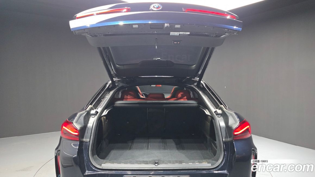 BMW X6M 4.4 Competition, 2022
