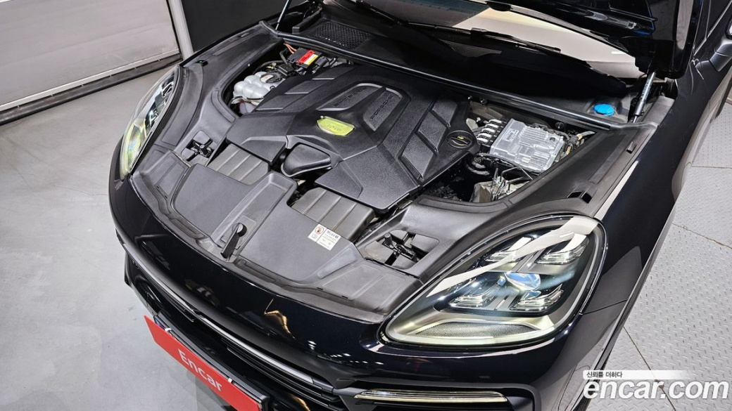 Porsche Cayenne 3.0 COUPE PLATINUM EDITION, 2022