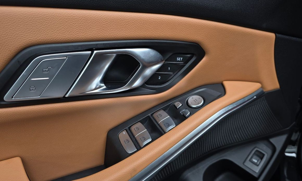 BMW 3-Series 320i M Sport, 2023