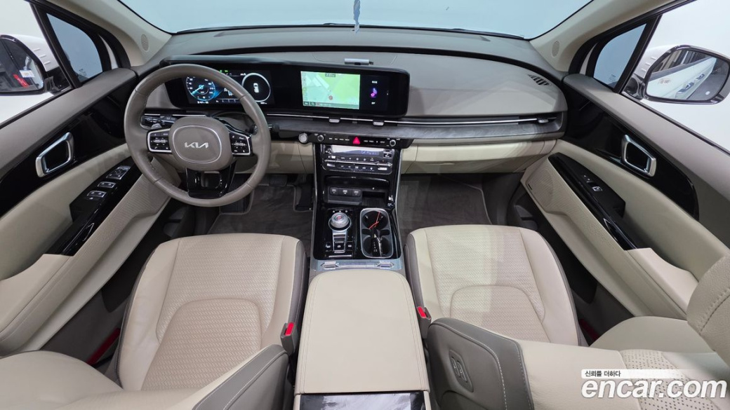 Kia Carnival 7-Seater Outdoor, 2023