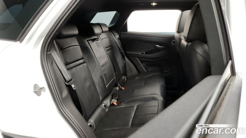 Land Rover Range Rover Evoque P250 Dynamic SE, 2024