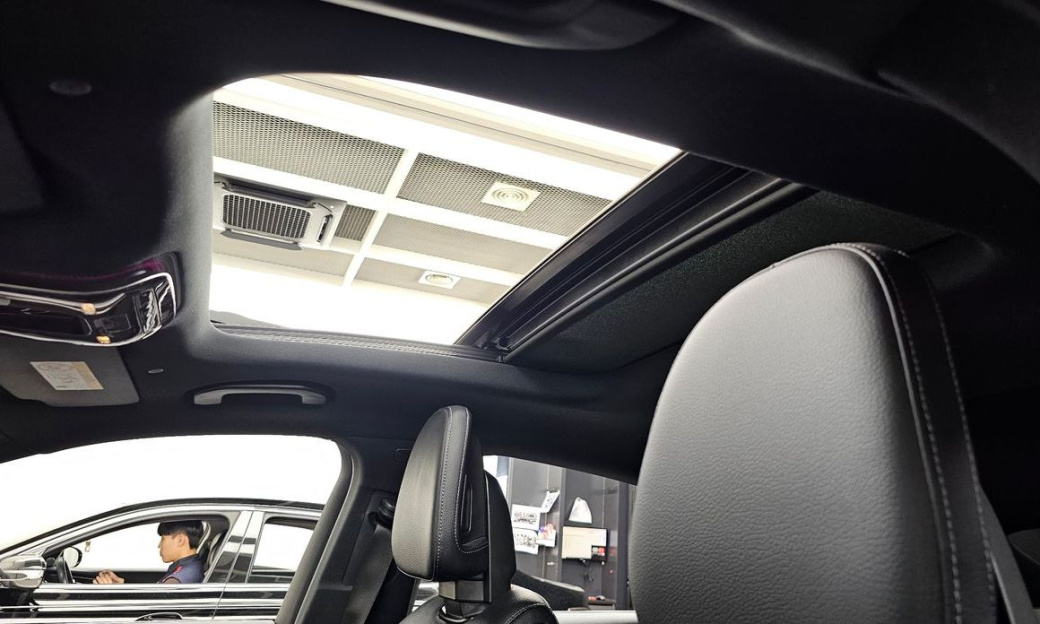 Mercedes-Benz GLC-Class GLC300 4MATIC Avnatgarde Coupe, 2025