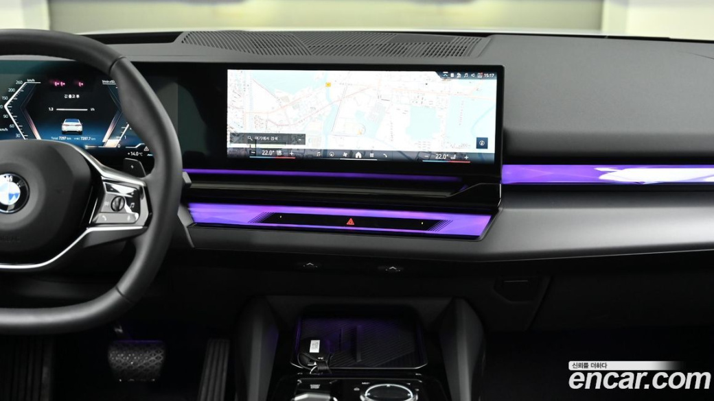 BMW 5-Series 520i, 2025
