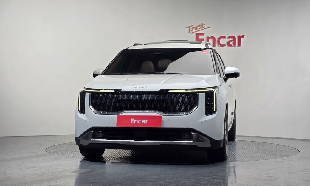 Kia Carnival 7-Seater Signature, 2024