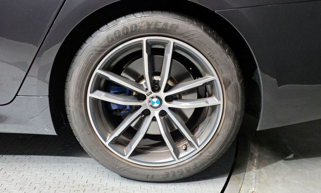 BMW 5-Series 520i M Sport, 2022