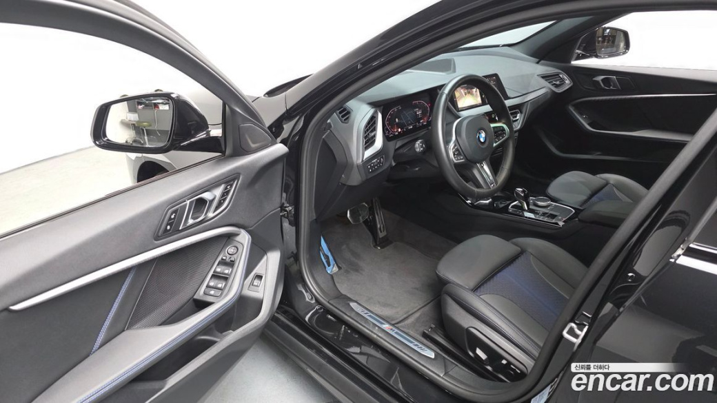 BMW 1-Series 120i M Sports, 2024