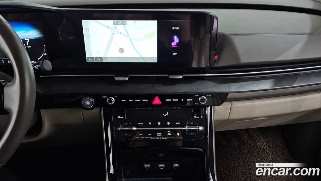 Kia Carnival 9-Seater Signature, 2022