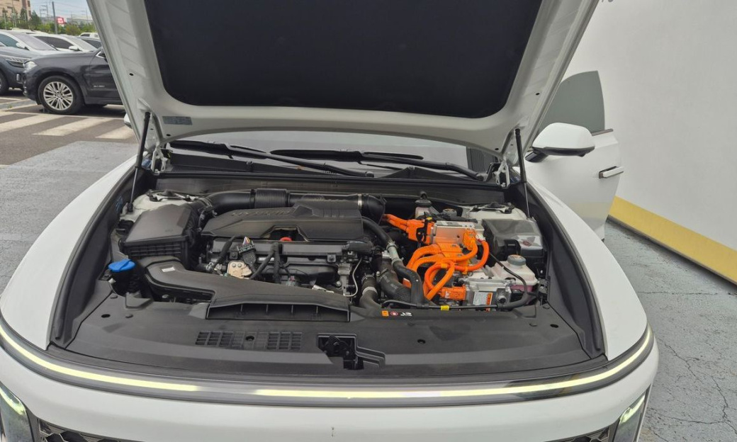 Hyundai Grandeur 2,5 Gasoline 2WD, 2026