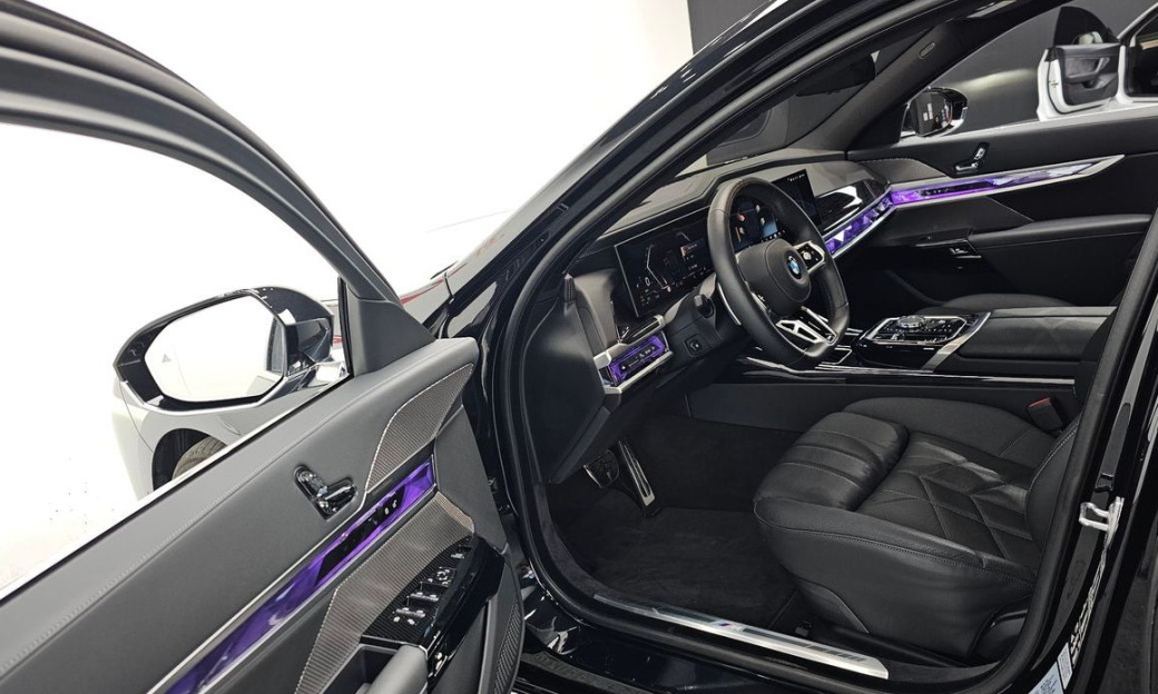 BMW 7-Series 740d xDrive M Sport, 2025