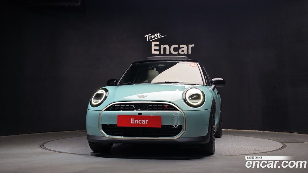 Mini Cooper 5 Door Favoured, 2025