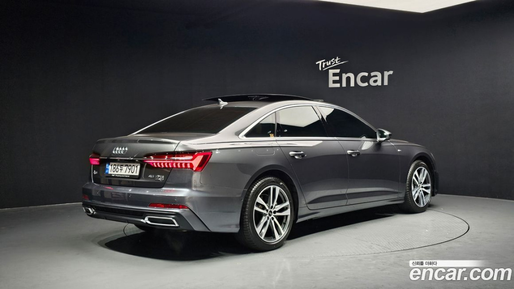 Audi A6 45 TFSI Quattro Premium, 2022