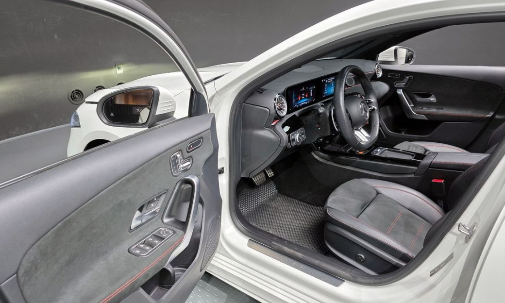 Mercedes-Benz A-Class AMG A35 4MATIC Sedan, 2024