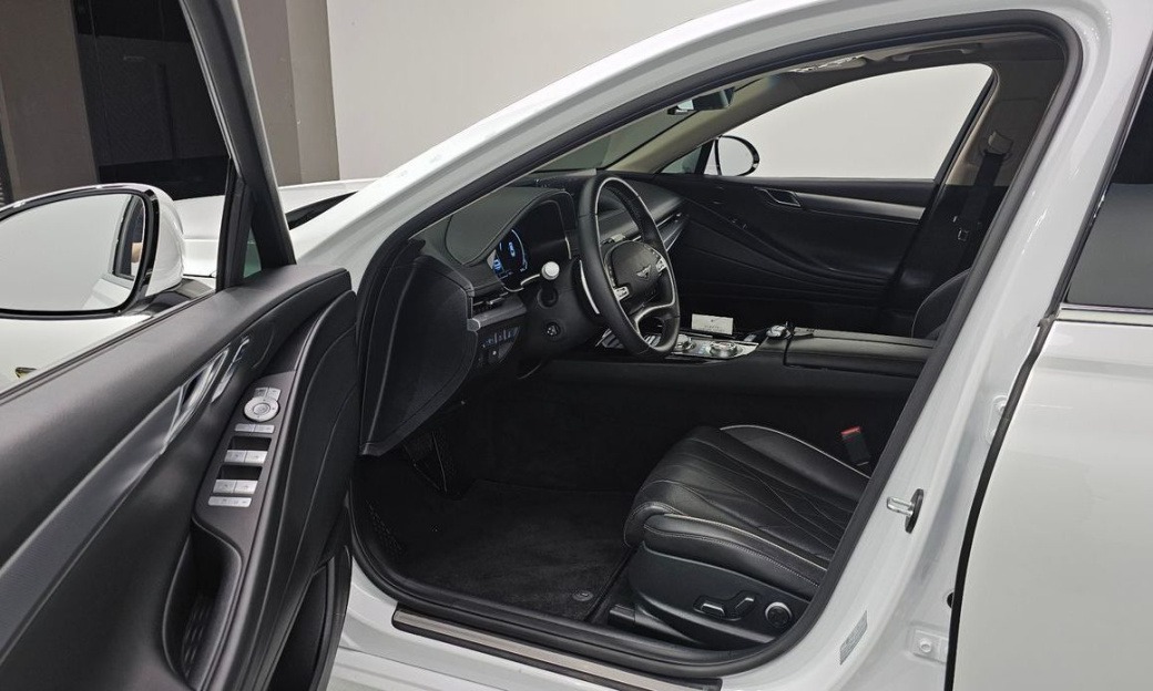 Genesis G80 Gasoline 2.5 Turbo 2WD, 2024