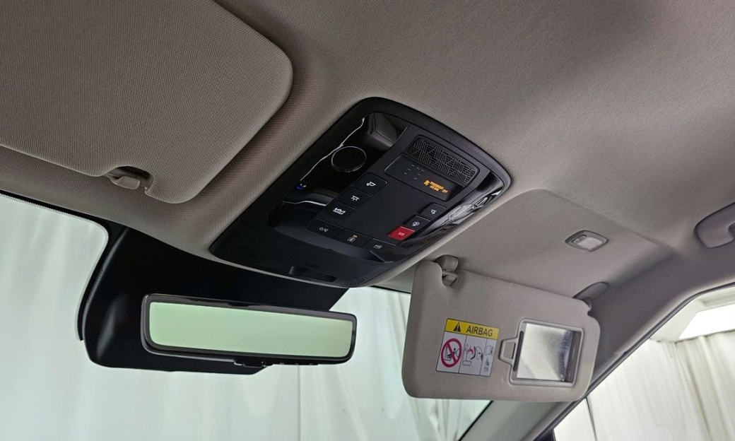 Kia Carnival 9-Seater Noblesse, 2024