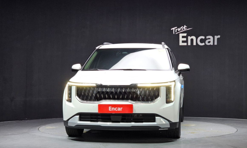 Kia Carnival 9-Seater Prestige, 2025