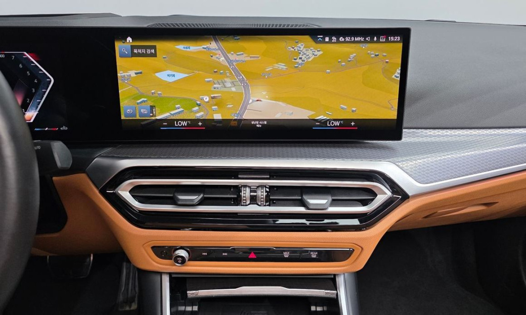 BMW 3-Series 320i M Sport, 2024