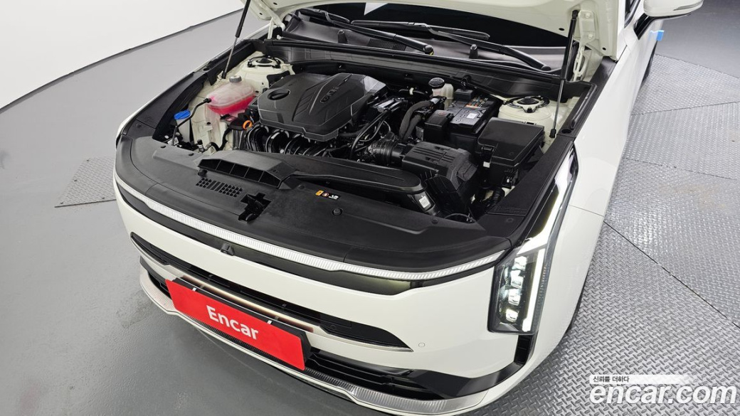 Kia K8 2.5 Gasoline 2WD, 2025