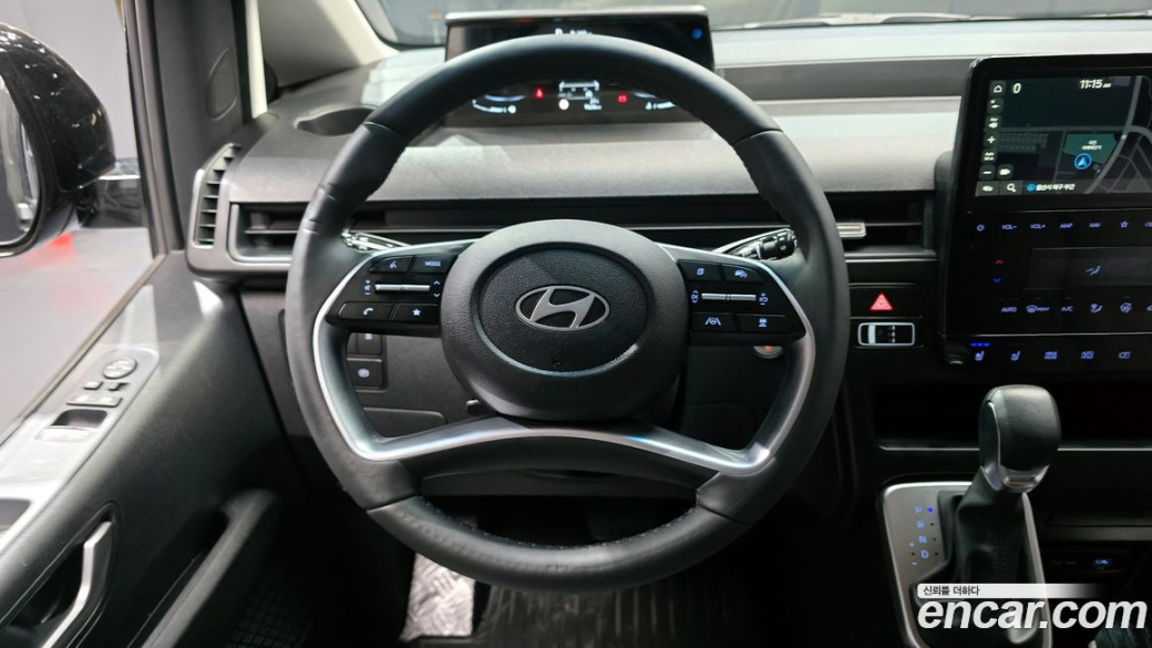 Hyundai Staria Cargo 5-Seater, 2025