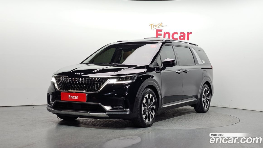 Kia Carnival 9-Seater Signature, 2023