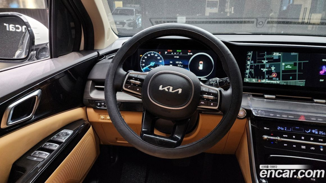 Kia Carnival 9-Seater Noblesse, 2023