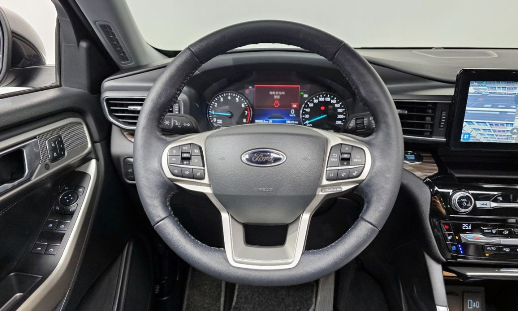 Ford Explorer 2.3 LimIted 4WD, 2021