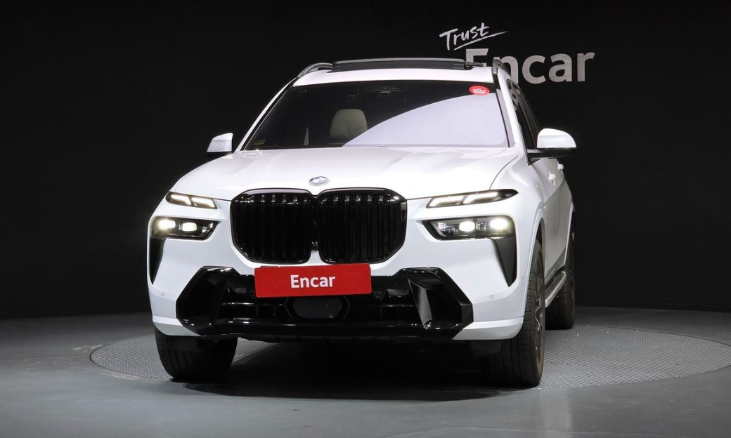 BMW X7 xDrive 40d M Sport 7 STR, 2025