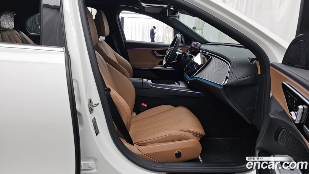 Mercedes-Benz E-Class E200 AMG Line, 2026