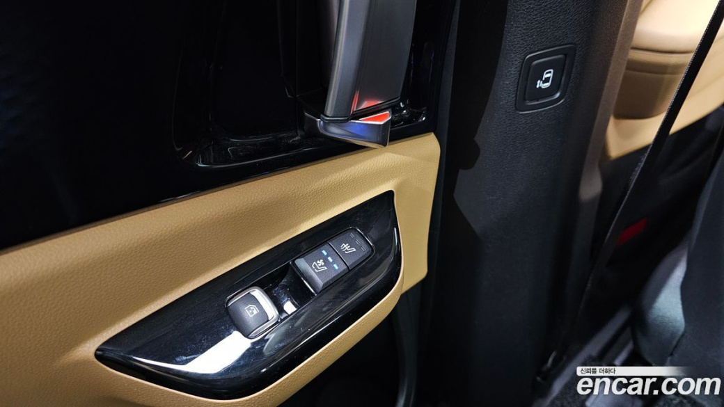 Kia Carnival 9-Seater Signature, 2022